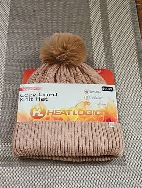 Women's Lined Knit Pom Beanie in Tan